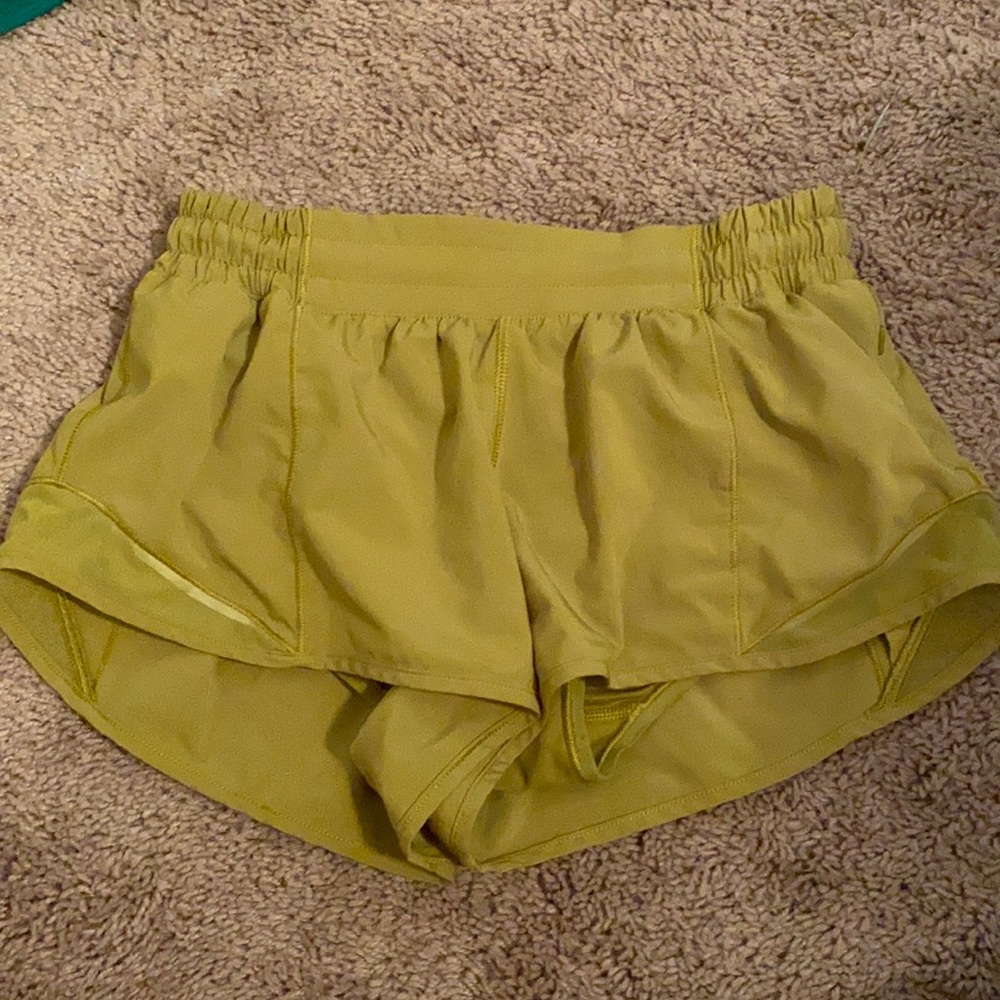 lululemon hotty hot shorts